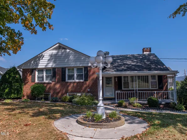 804 Sage Hill Dr, Williamsburg, PA 16693