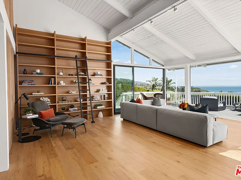 23901 Malibu Knolls Rd — Photo 6