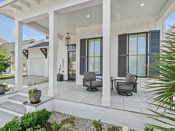 3rd image of 5042 Mimosa St