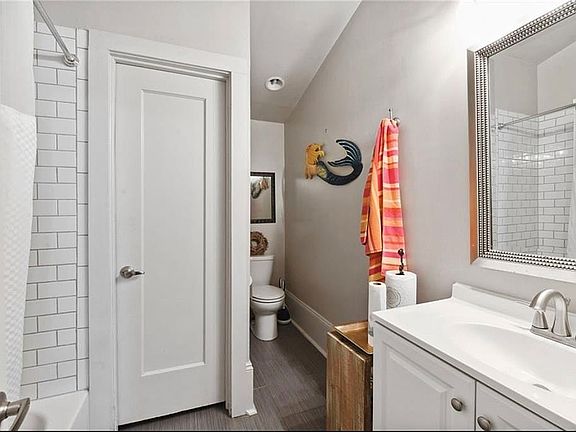5th image of 2512 Saint Philip St
