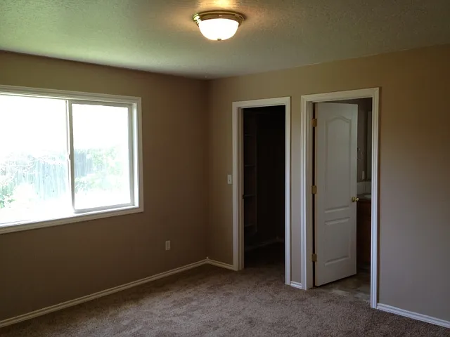 263 N Sunbird Ave — Photo 5