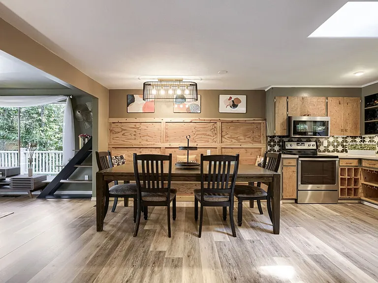 24714 SE Mirrormont Way — Photo 11