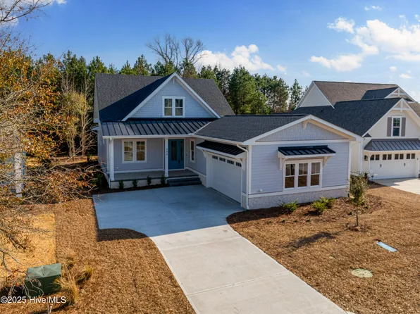 340 Cornubia Drive, Castle Hayne, NC 28429