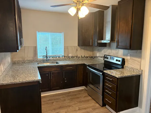 466 North Washington Street, 466 N Washington St #1, North Attleboro, MA 02760