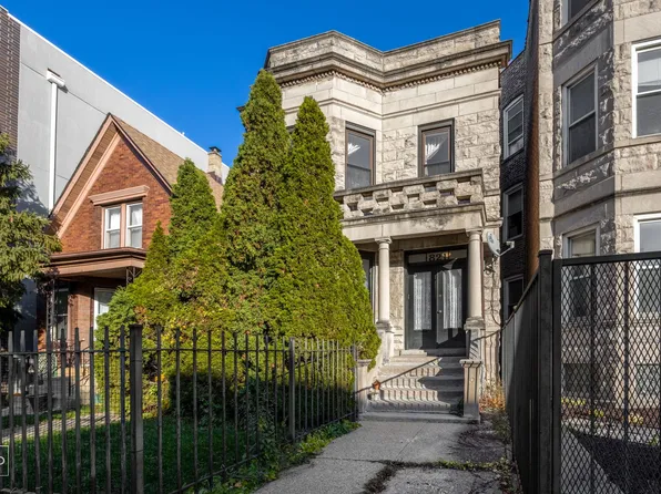 821 N Rockwell St, Chicago, IL 60622