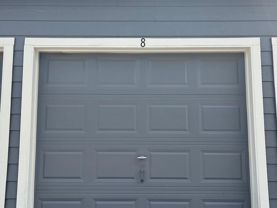 1-car detached garage