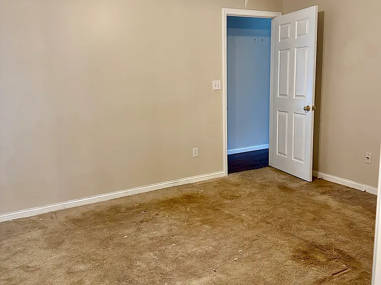 160 Mike Ave — Photo 12
