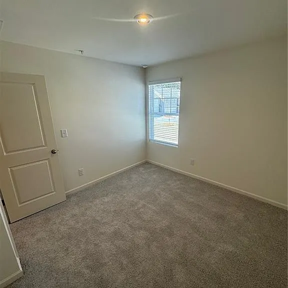 3009 Acacia Cir — Photo 9