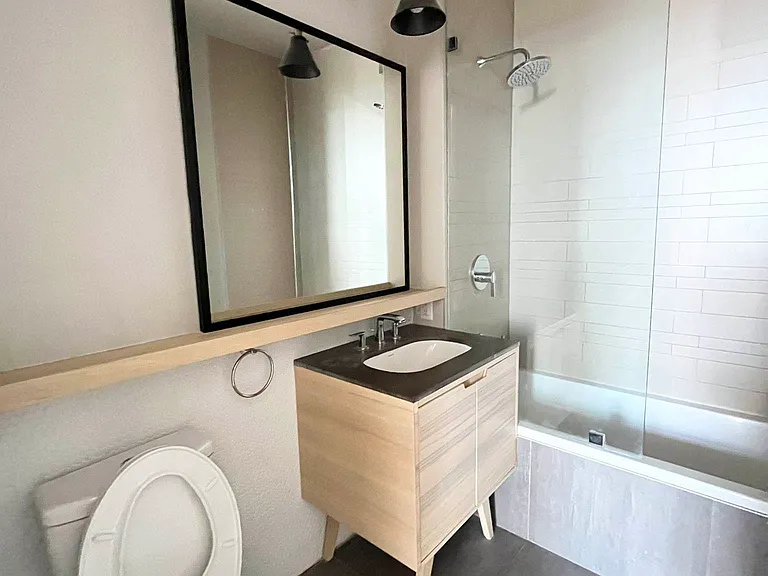 17 Monitor St #4O — Photo 8