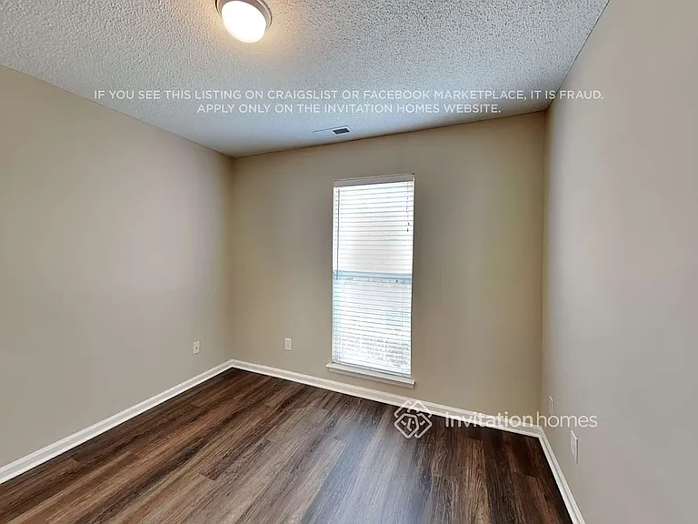 11200 Astoria Dr — Photo 13