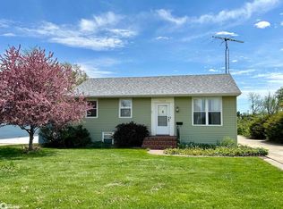 1408 S 2nd St, Marshalltown, IA 50158