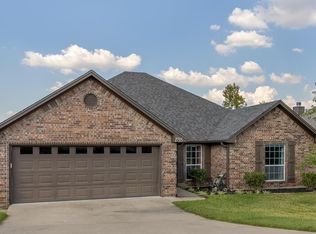 1735 Elk River Rd, Tyler, TX 75703