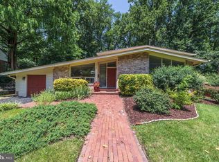 7120 Devonshire Rd, Alexandria, VA 22307