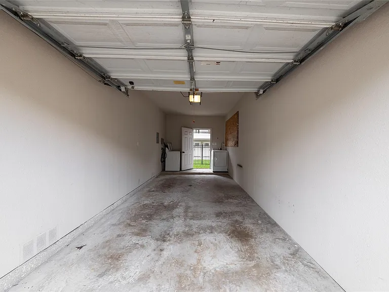 1229 W 21st St — Photo 21