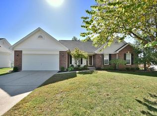 357 Huntleigh Manor Dr, Saint Charles, MO