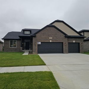 18506 Stallmann Dr, Macomb, MI, 48042
