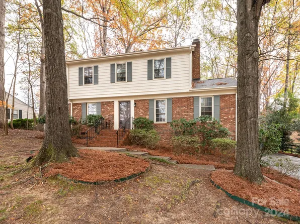 2742 Creekbed Ln, Charlotte, NC 28210