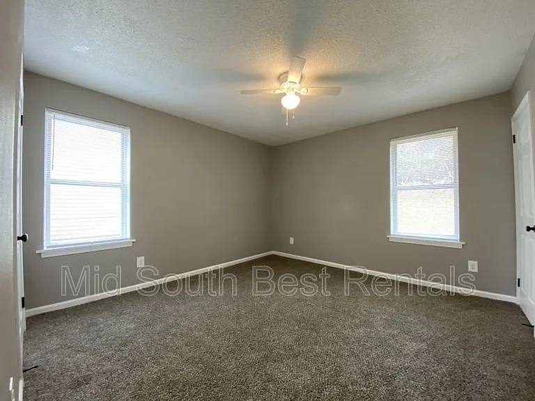 5303 Bitter Creek Dr — Photo 3