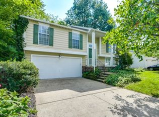 2223 Plymouth Ln, Cuyahoga Falls, OH 44221