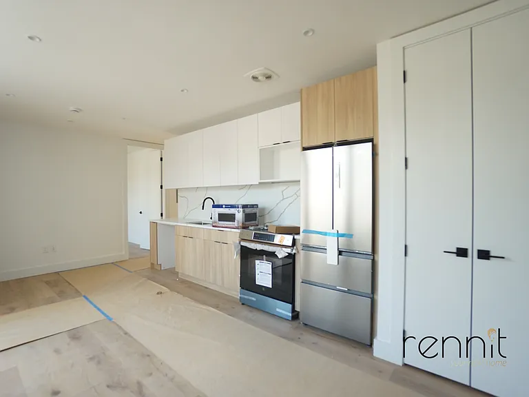 2402 Cortelyou Rd #202 — Photo 6