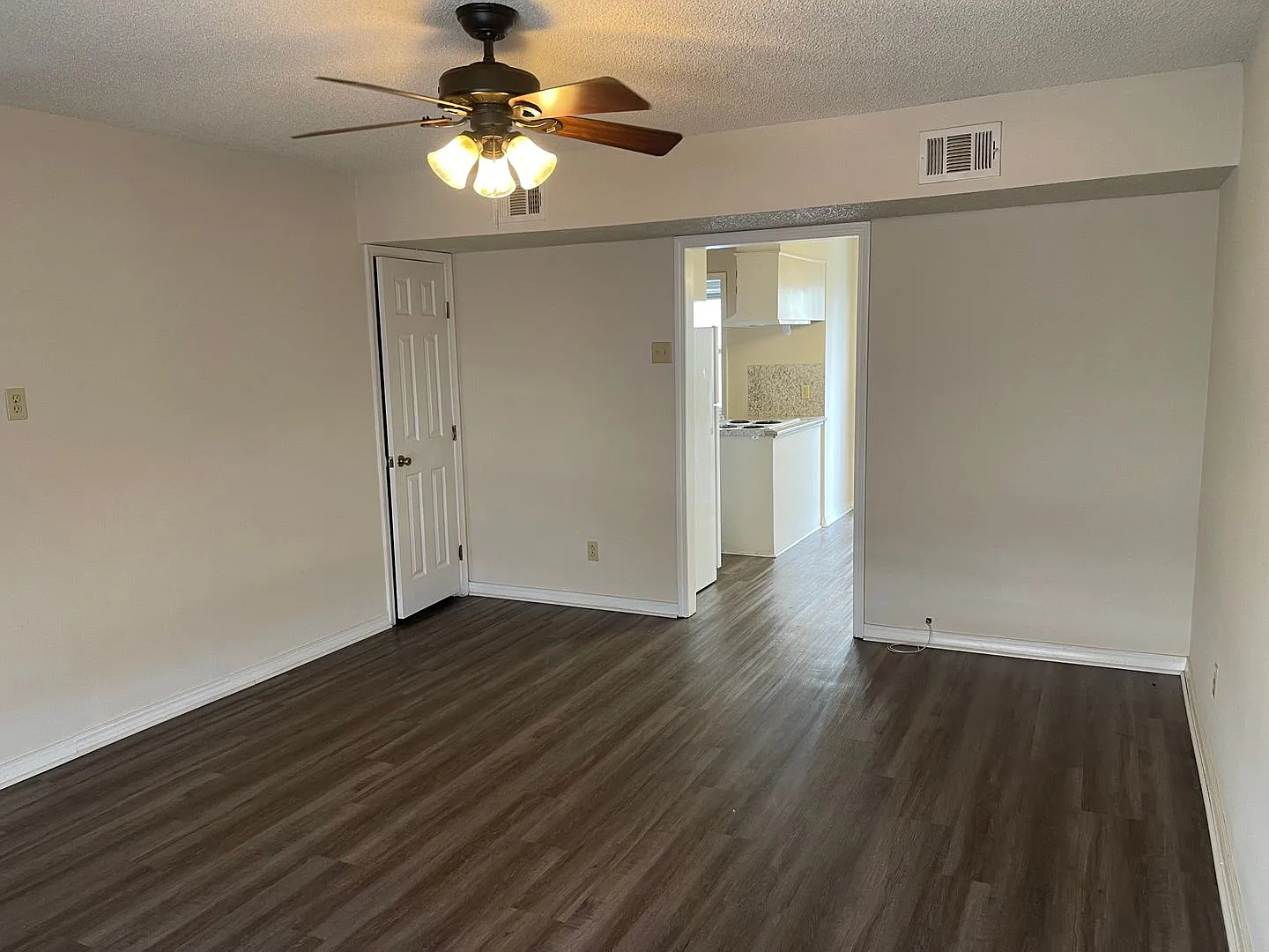 Lee Wood Townhomes — Photo 3