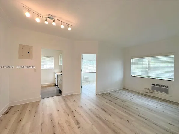 840 10th St APT 10, Miami Beach, FL 33139