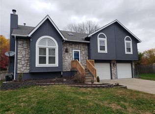 1206 NE 102nd Ct, Kansas City, MO 64155