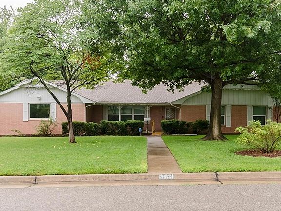 Nice large corner lot gives easy access in and out... Windows were all replaced. Home is wired for emergency generator (generator not in place, but it is ready).
