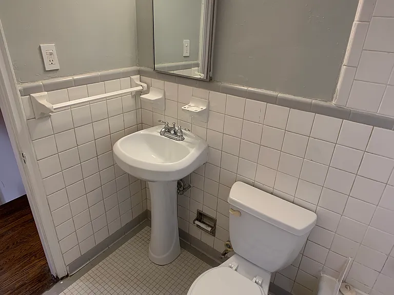 1691 Valley Ave — Photo 56