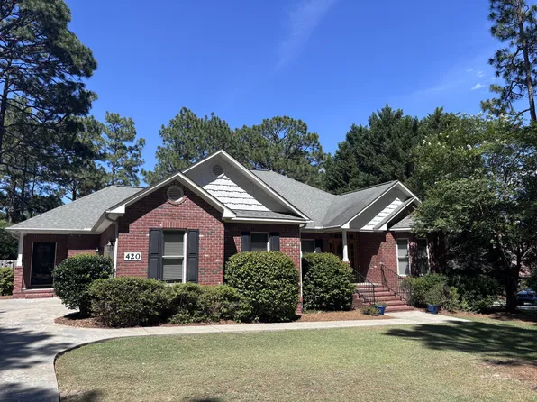 420 Lake Forest Dr SE, Pinehurst, NC 28374