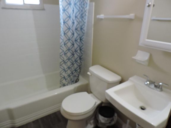 5th image of 928 W Rich St APT H