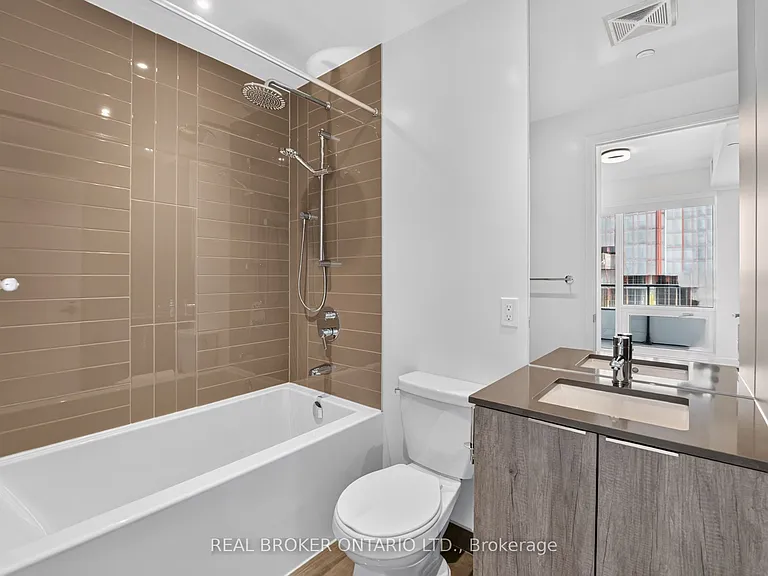 448 Burnhamthorpe Rd W #4111 — Photo 9