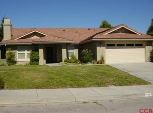 15 Rainbow Ct, Templeton, CA 93465