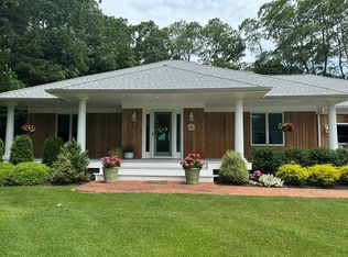 9 Parviz Ct, Miller Place, NY 11764