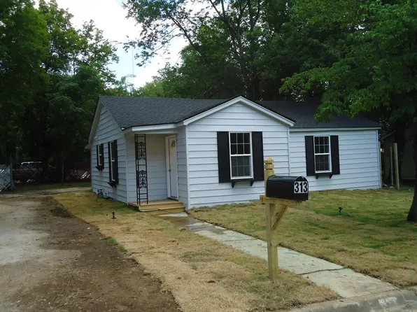 313 Laser St, Hot Springs, AR 71901