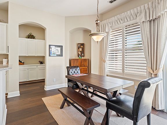 5th image of 1121 Galston Dr
