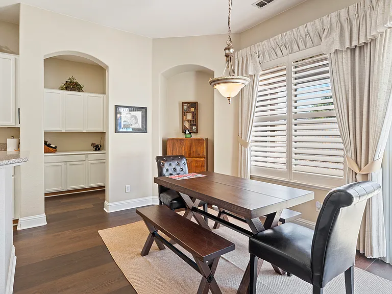 1121 Galston Dr — Photo 5