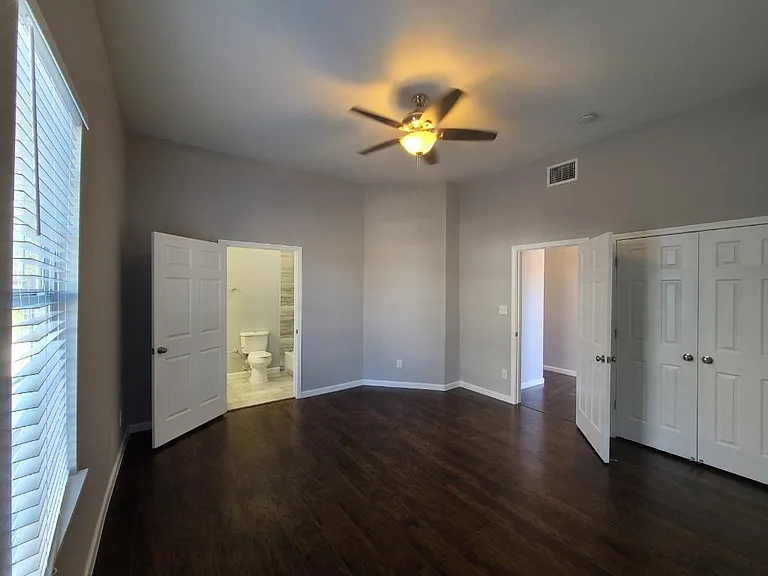 228 Lotus St #201 — Photo 4