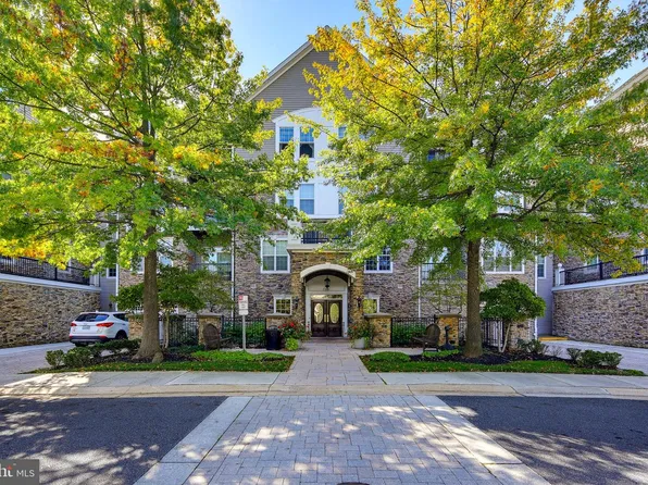 7301 Travertine Dr Unit 401, Baltimore, MD 21209
