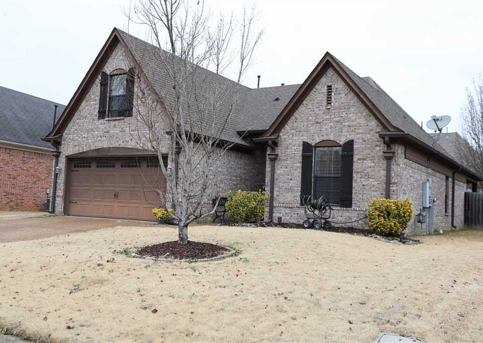 1st image of 2557 Plum Creek Dr