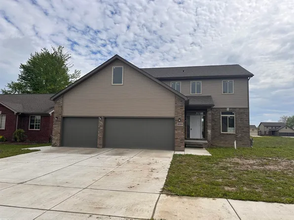 30326 Weathervane Woods Dr, New Haven, MI 48048