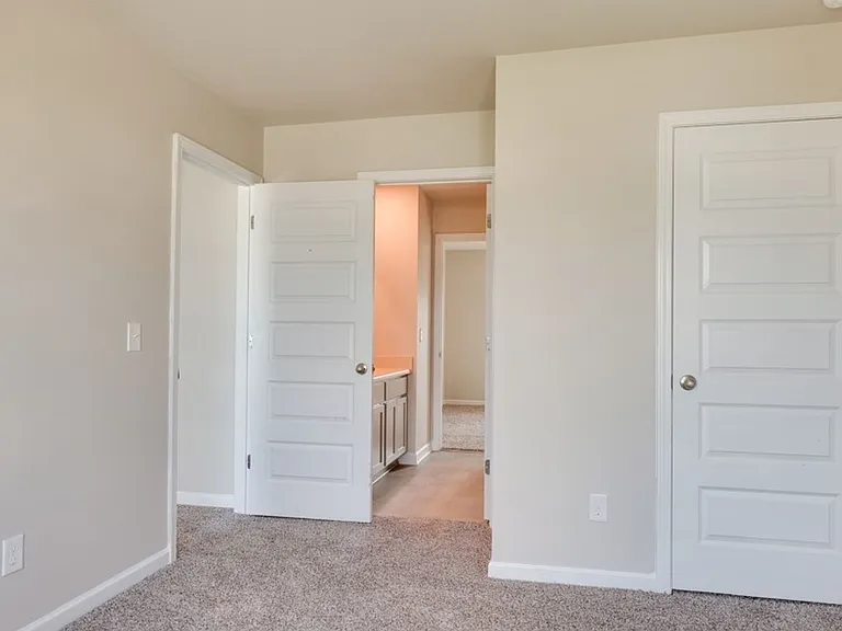 935 Hay Meadow Dr — Photo 33