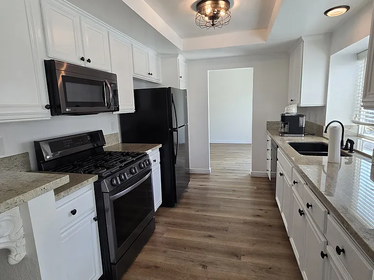 30557 Bayport Ln — Photo 2