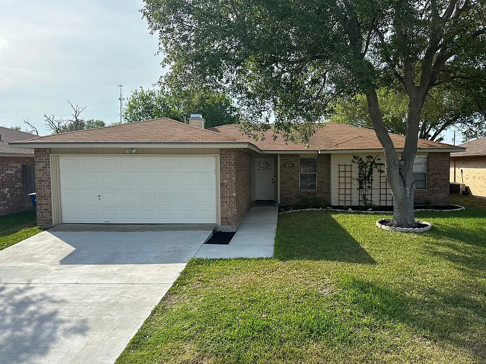 2809 Erie Dr