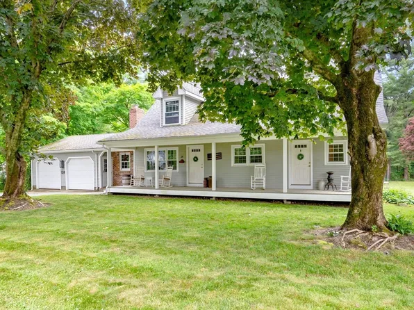 28 Forest St, Dighton, MA 02715