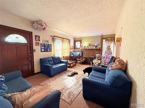 5th image of 1022 Themis St