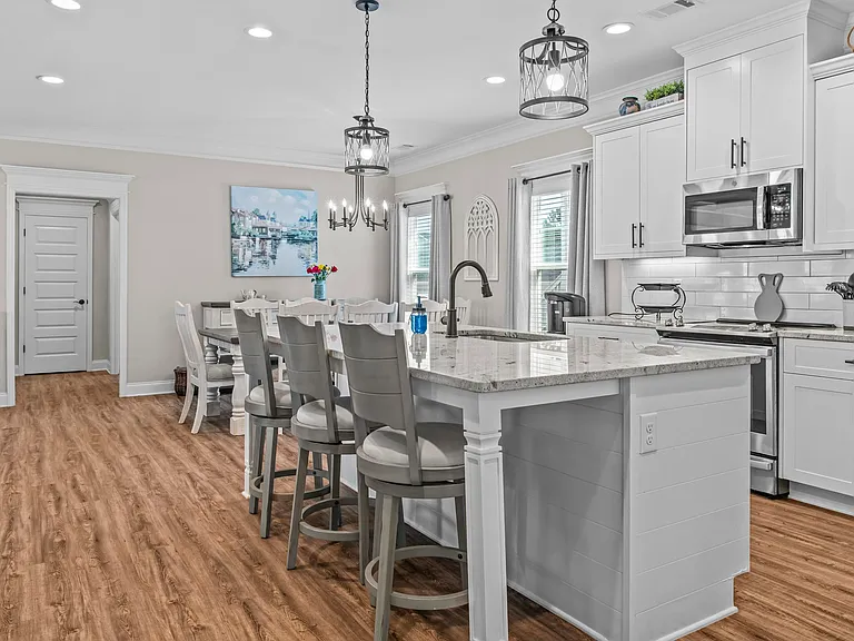 1540 Carriage Ridge Dr — Photo 12
