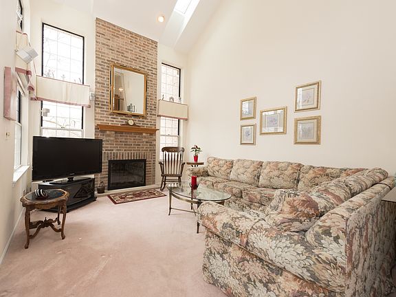 4th image of 11452 Prescott Ln