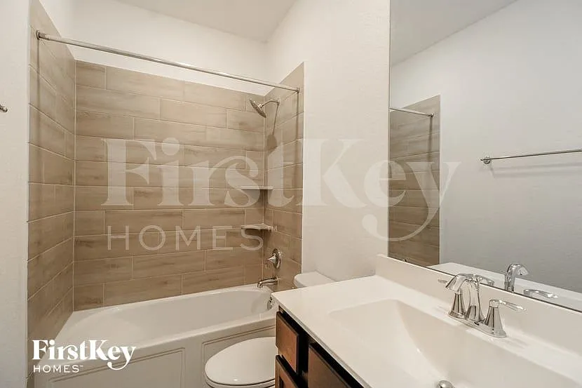 4222 Redford Valley Rd