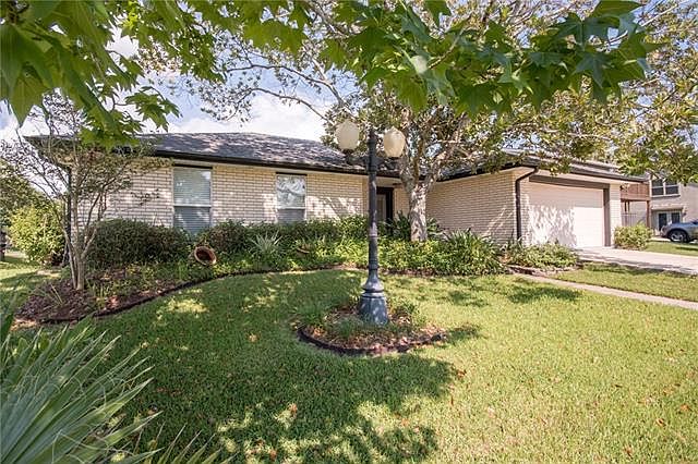 3004 Front St East St Tammany Oak Harbor Eden Isles 115 3 Bedrooms 3 Bathrooms Home For Sale In Slidell La Mls Oak Harbor House Hunting